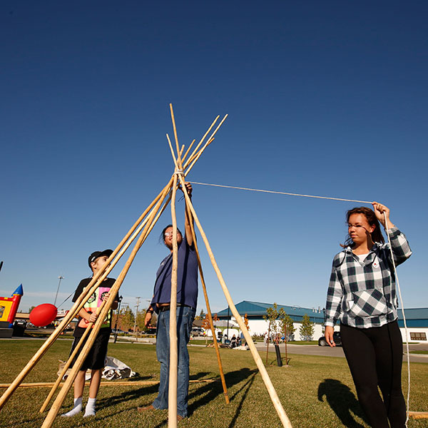 SK Arts - Share and Connect: Indigenous Community Arts