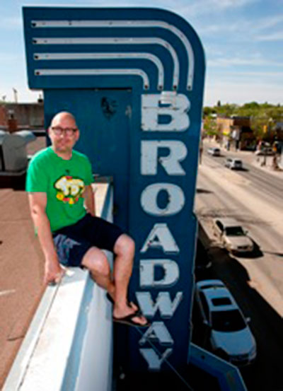 2014 Leadership - Organization Recipient - Friends of the Broadway Theatre, Saskatoon
