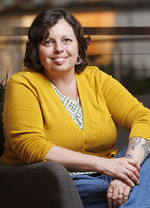 Carole Epp, Saskatoon - Ceramicist, Curator, and Writer
